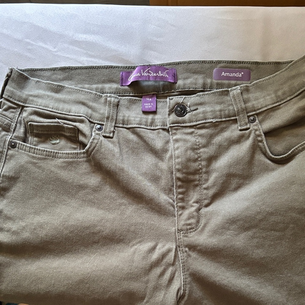 Gloria Vanderbilt High Rise Khaki Jeans